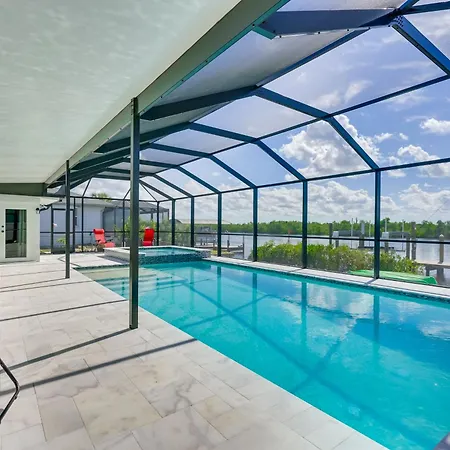Canalfront Port Charlotte Getaway With Boat Dock!
